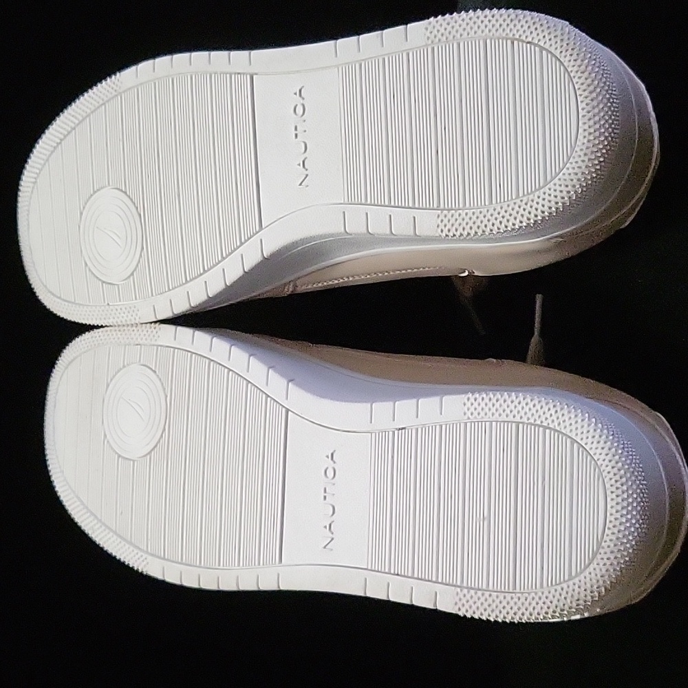 Shoes - Picture 6 of 12